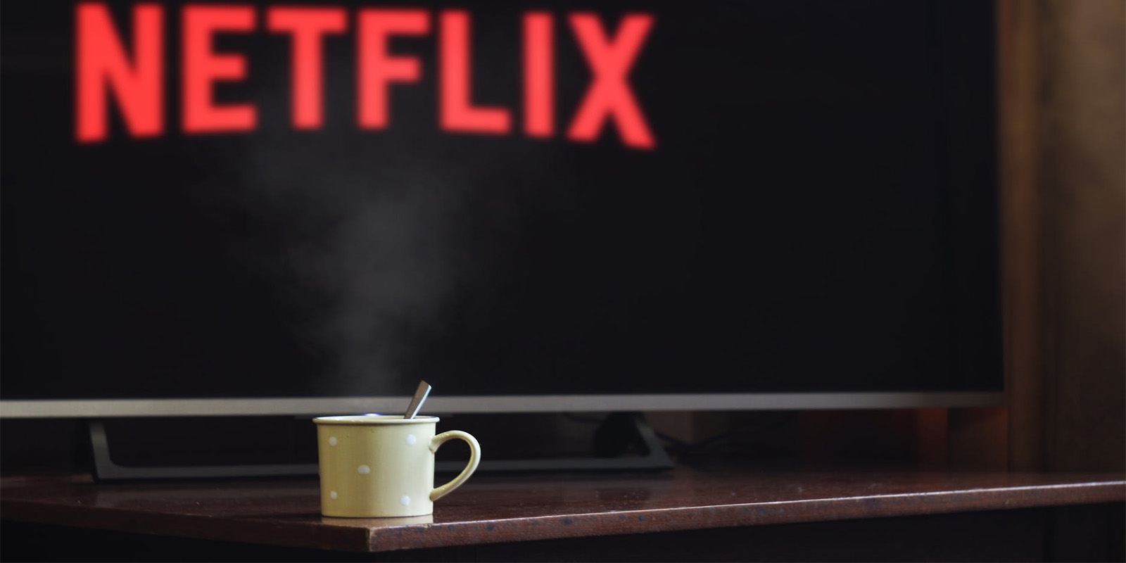 10 series de Netflix recomendadas para aprender inglés (jóvenes 16+ y adultos)